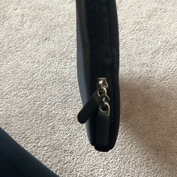 Tablet/Electronic Bag - Picture 3 of 6